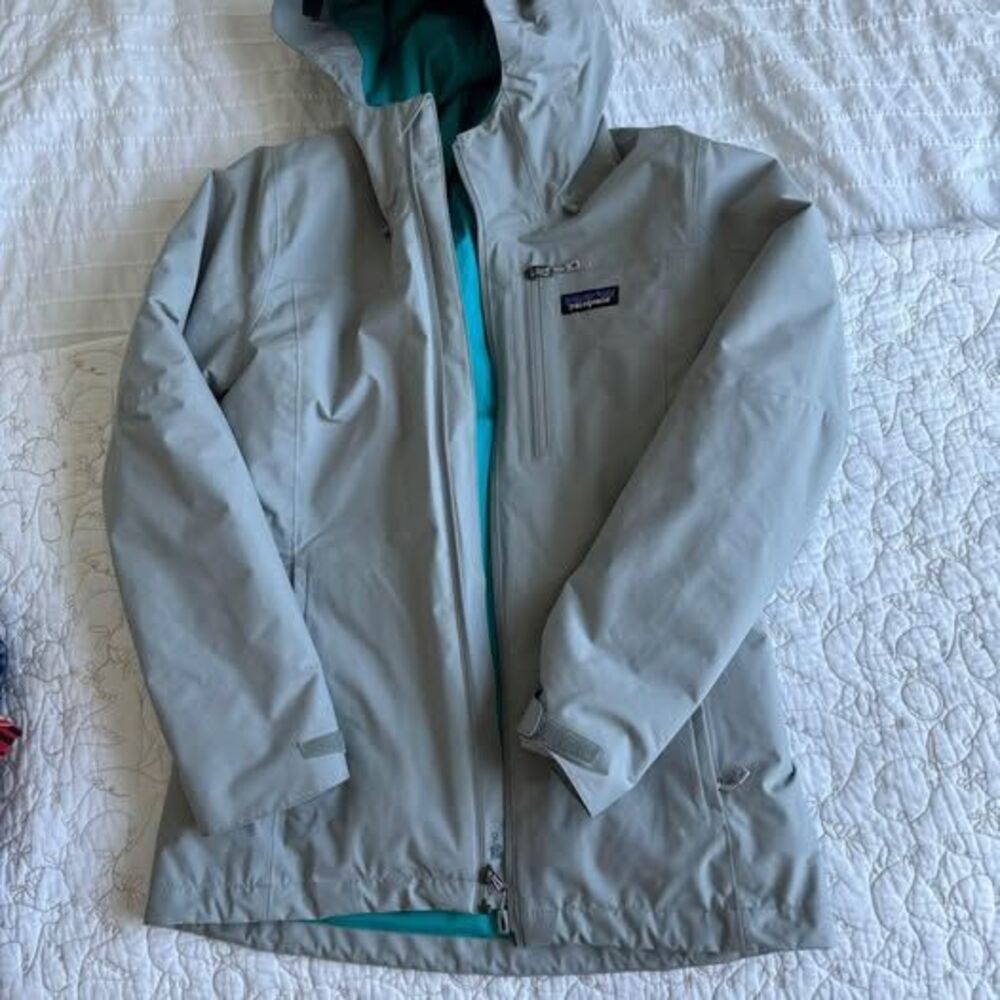 NWOT Size XS Patagonia Women’s 3-in-1 parka